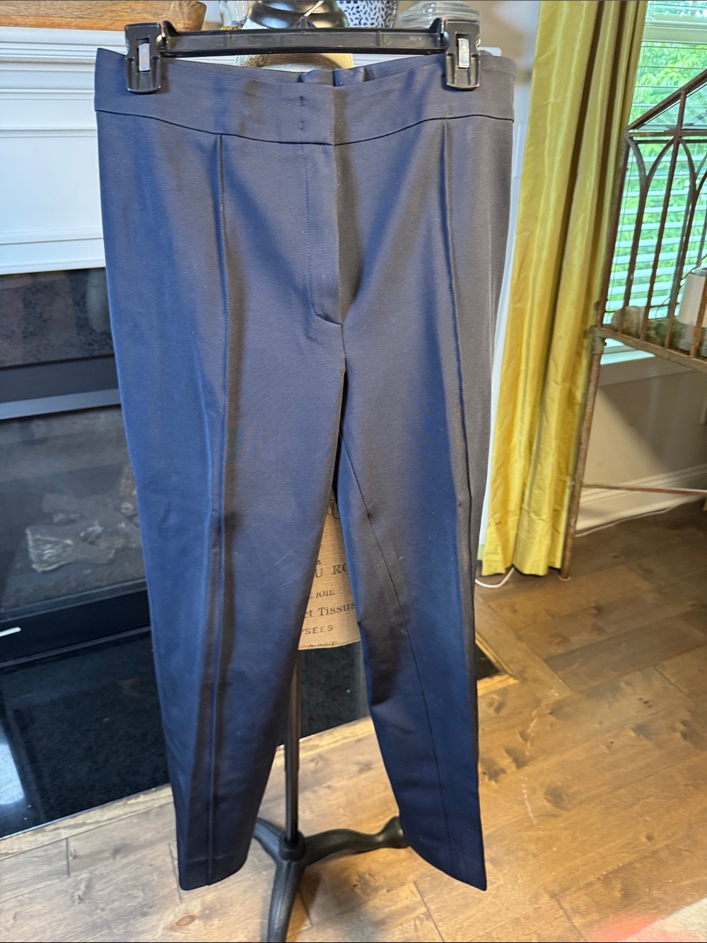 Escada Navy Skinny Dress Pants euro size 40 so like a 10